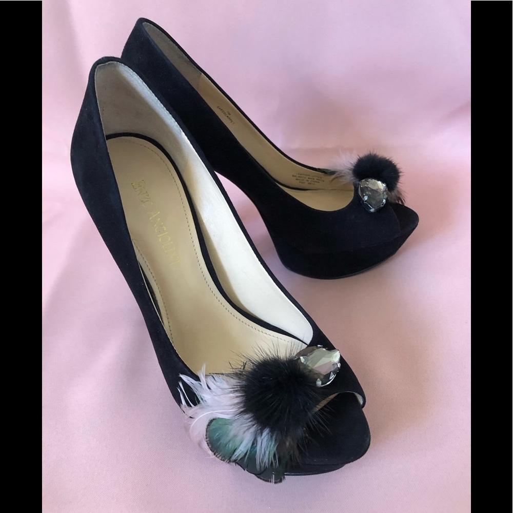 Enzo Angiolini Red Carpet Pump Heal w/Feathers